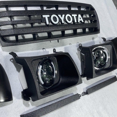 Хорошая цена. OEM совместимая 5311190A09/5310160030 Toyota Land Cruise оригинальный размер передняя решетка с черной / белой / хромной отделкой онлайн