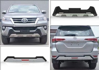 Хорошая цена. TOYOTA New Fortuner 2016 2017 Аксессуары Передняя и задняя защитные устройства онлайн