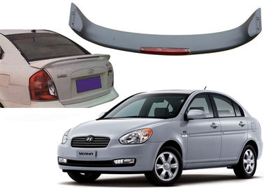 Хорошая цена. Спойлер на крыше с светодиодом для Hyundai Accent Verna 2000 и 2007 онлайн